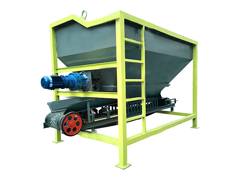 有(yǒu)機(jī)肥鏟車(chē)喂料機(jī)