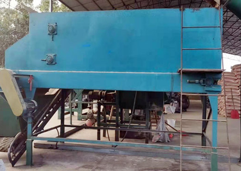 落地(dì)稱重暫存倉